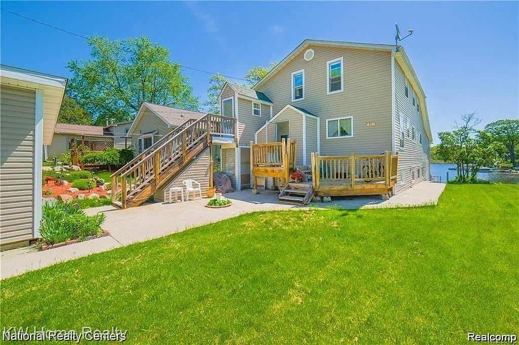 1 bed, 800 sqft, $1,295 — Photo 2
