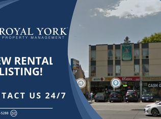 6030 Yonge St #2, Toronto, ON M2M3W5