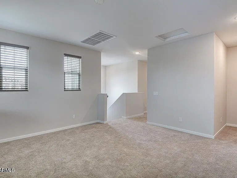 2831 S Central Dr — Photo 15