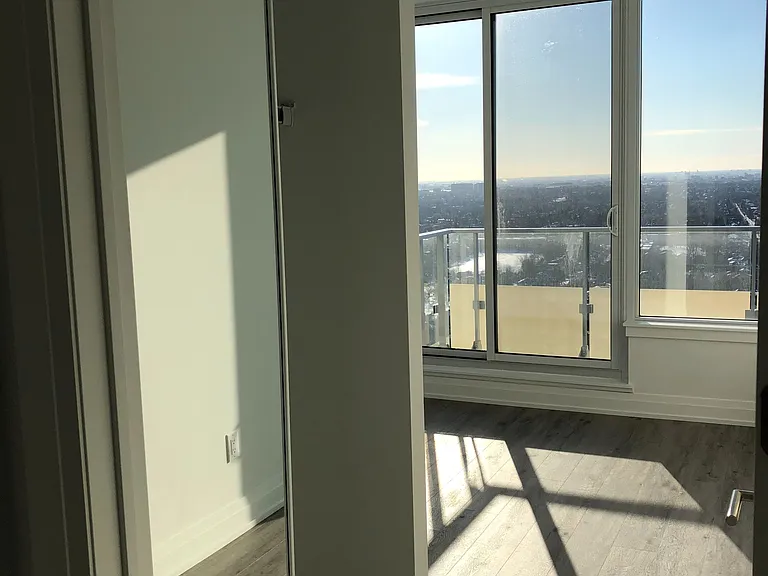 75 Canterbury Pl #Penthouse 605 — Photo 14