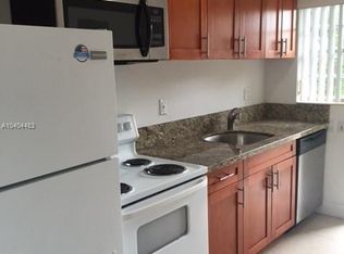 701 82nd St APT 3, Miami, FL 33141