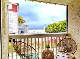22 Navy St APT 205, Venice, CA 90291