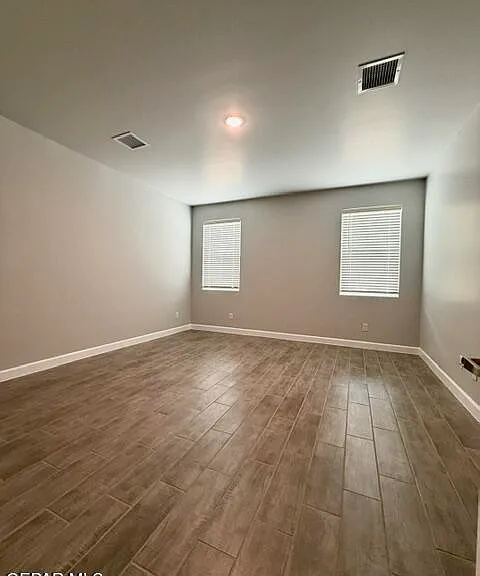 13972 Summer Valley Ave — Photo 15