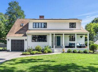 17 Brimbal Hills Dr, Beverly, MA 01915