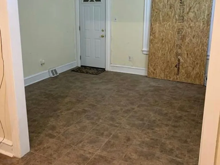 1630 S Frazier St — Photo 8