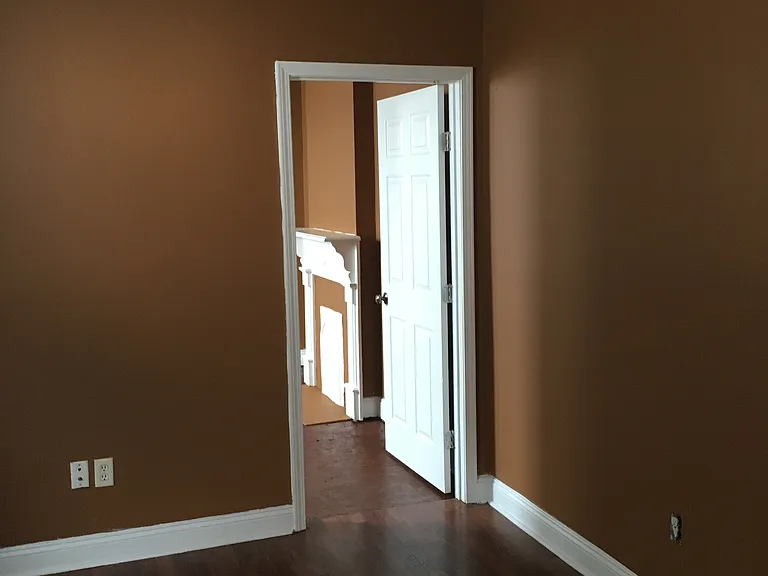 2731 Bruxelles St — Photo 3