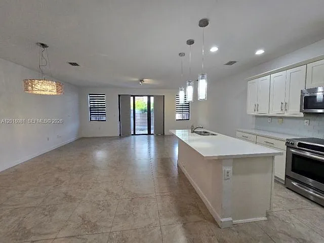5810 NW 104th Path — Photo 18