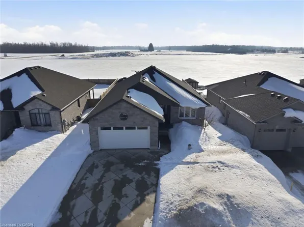 210 Krotz St W, North Perth, ON N4W 0B3