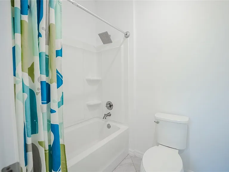 6200 SW 72nd Ter — Photo 28