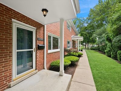 1744 Linneman St, Glenview, IL, 60025