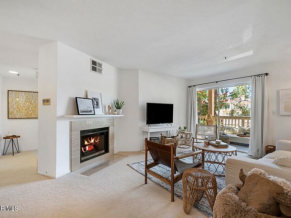 3rd image of 5837 Oak Bend Ln Unit 202