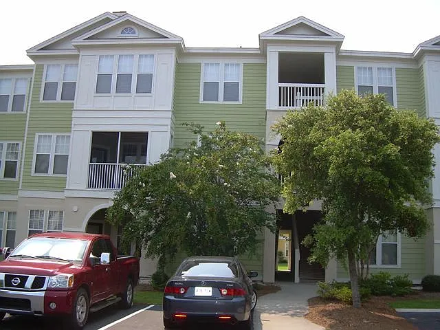 Building Photo - 1833 Chatelain Way