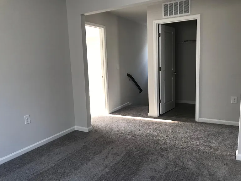 1606 Chestnut Tree Dr — Photo 18