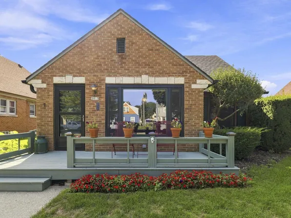 3015 N 80th STREET, Milwaukee, WI 53222