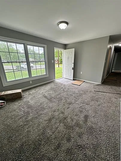1405 Heather Pl — Photo 8
