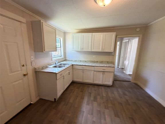 5th image of 4603 Keystone St