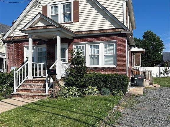 2nd image of 66 E Camplain Rd