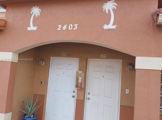 2403 W 76th St APT 203, Hialeah, FL 33016
