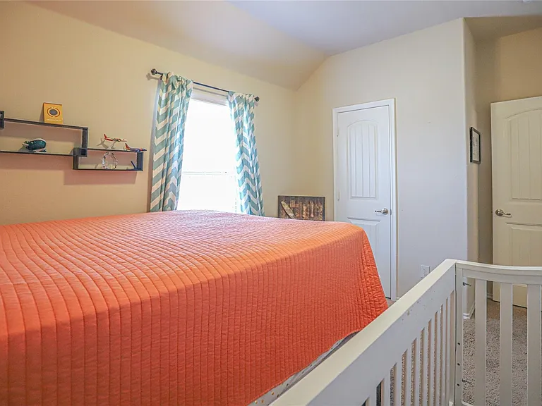 2182 Liriope Ln — Photo 28