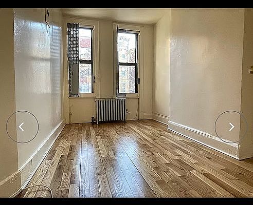 3rd image of 263 Marion St APT 1L