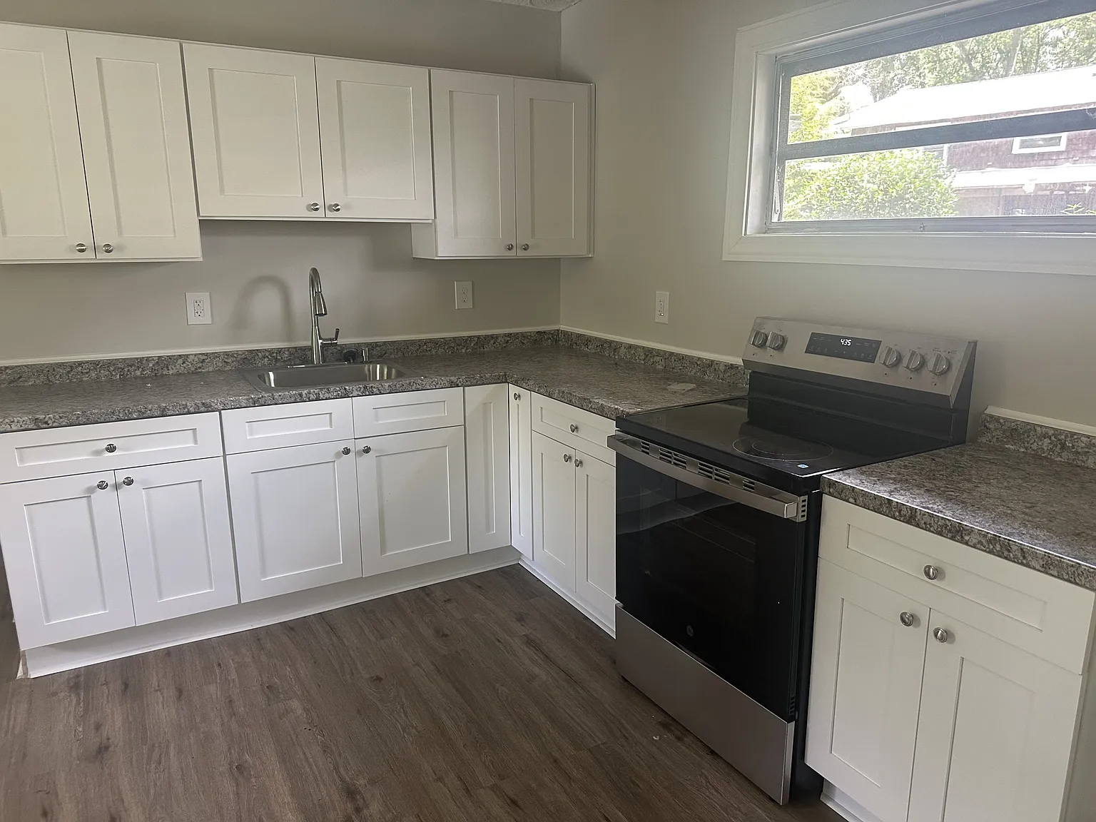 114 Brookside Road - 2 — Photo 3
