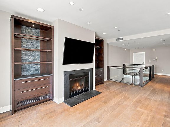 4th image of 208 Shearwater Ct #71