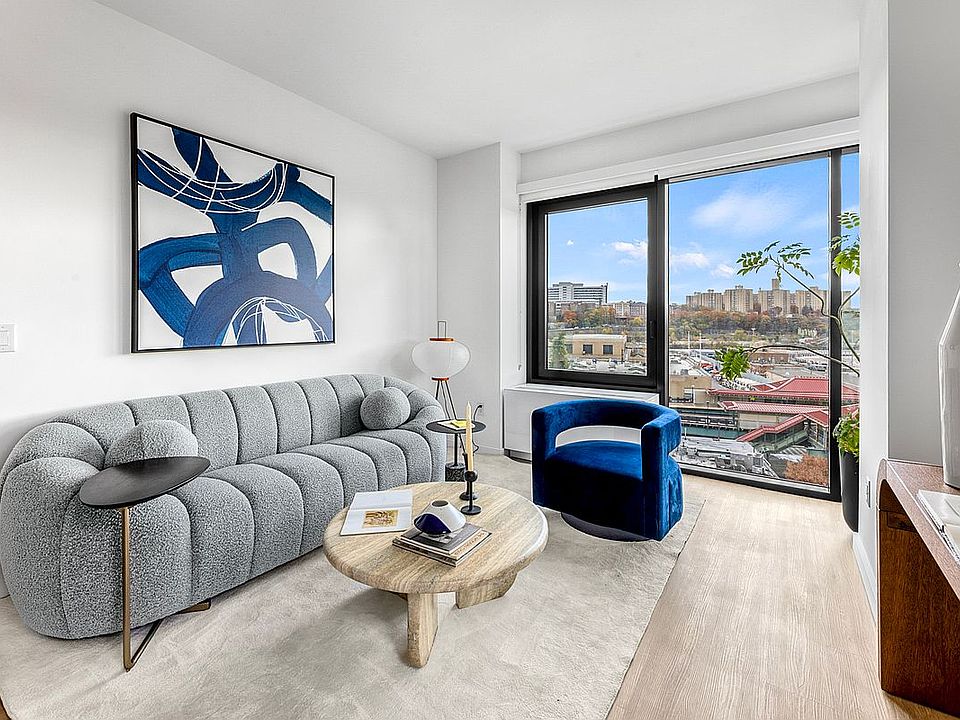 1st image of 5055 Broadway #212