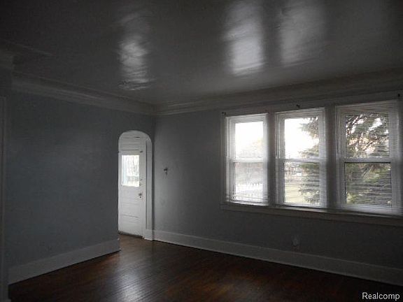 2nd image of 11702 Broadstreet Ave