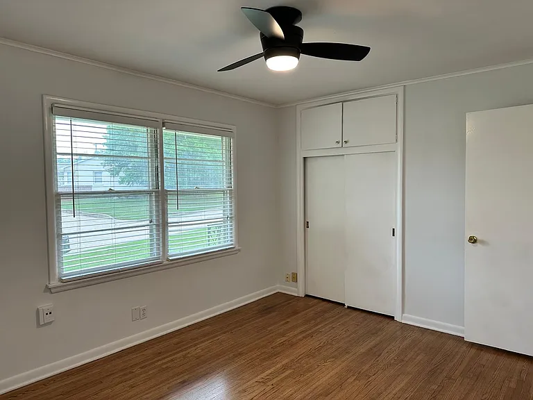 2815 E 36th Pl — Photo 8