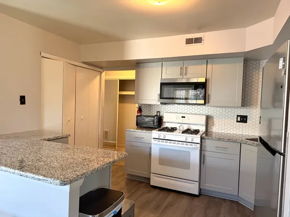 16 Sandra Rd, Voorhees, NJ 08043