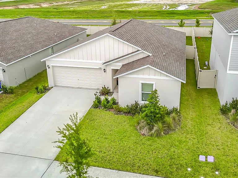 11938 Brae Way — Photo 6
