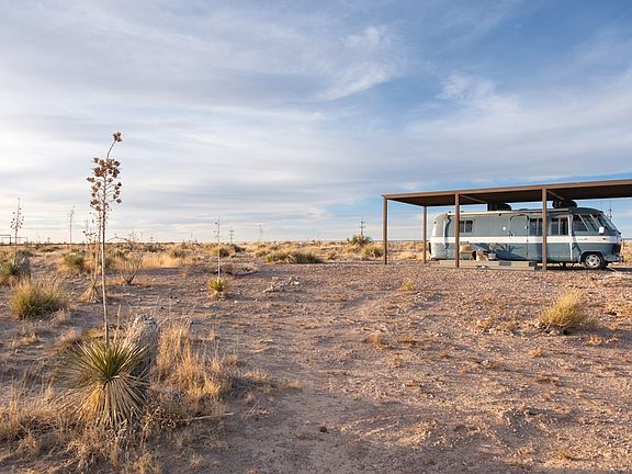 4th image of 2205 Rabbits Rd