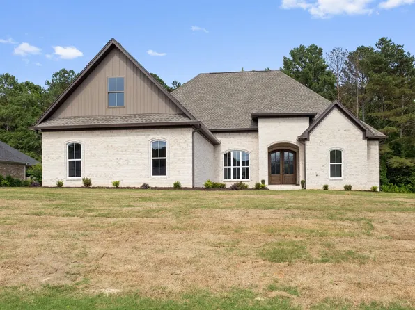 390 Deer Creek Dr, Killen, AL 35645