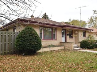 2418 Illinois St, Racine, WI 53405