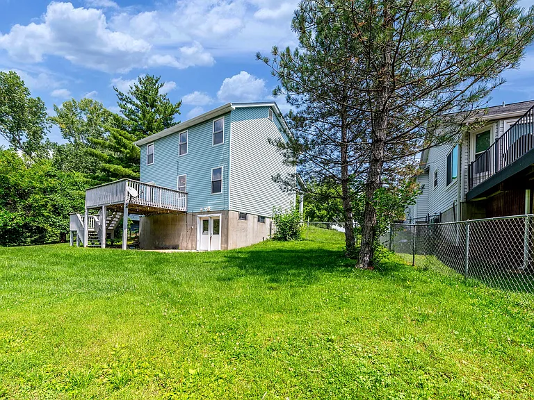 822 Estes Park Dr — Photo 35
