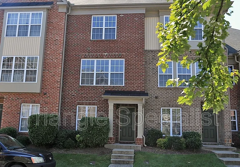 9811 Cicero Dr — Photo 3