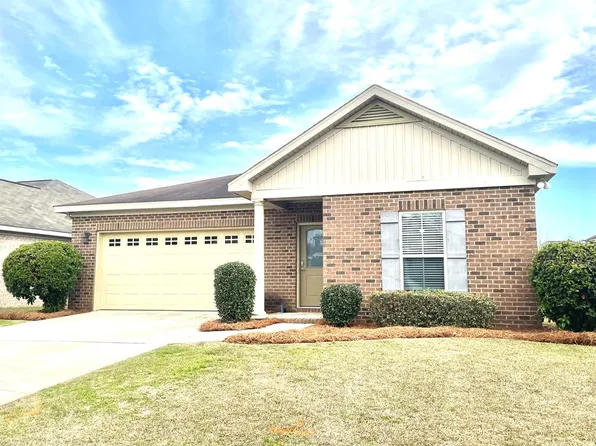 107 Brattleboro Ct, Dothan, AL 36301