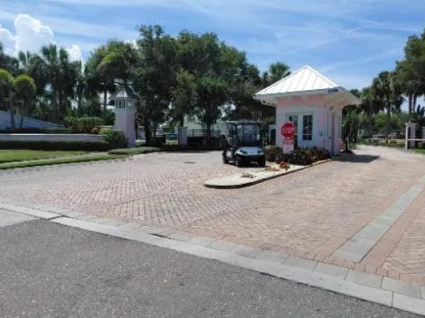 5015 Coquina Key Dr SE APT F, Saint Petersburg, FL 33705