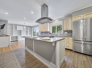 78 Lamoille Ave FLOOR 2, Haverhill, MA 01835