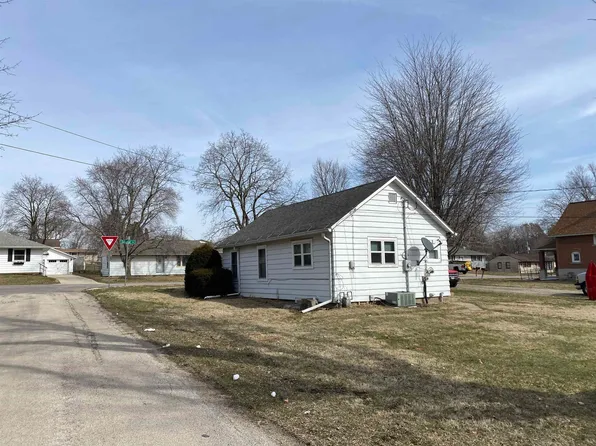 1701 Superior Ave, Savanna, IL 61074