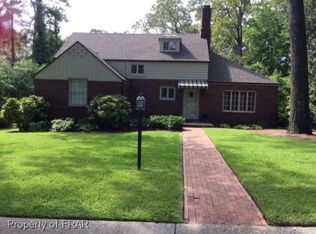 208 Valley Rd, Fayetteville, NC 28305