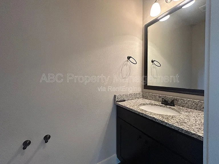 3101 Warberry Ave — Photo 12