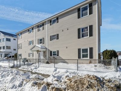 172 Perry Ave APT 1A, Worcester, MA, 01610