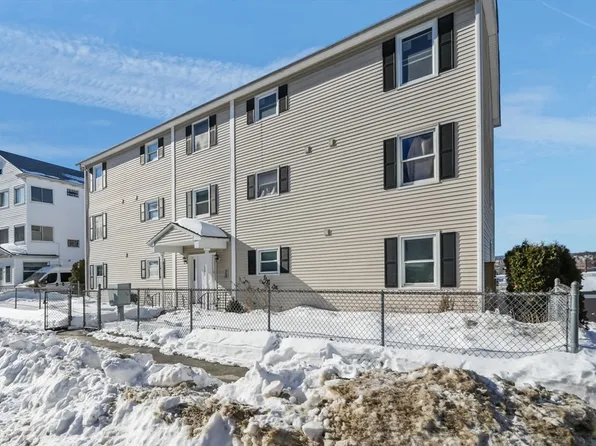 172 Perry Ave APT 1A, Worcester, MA 01610