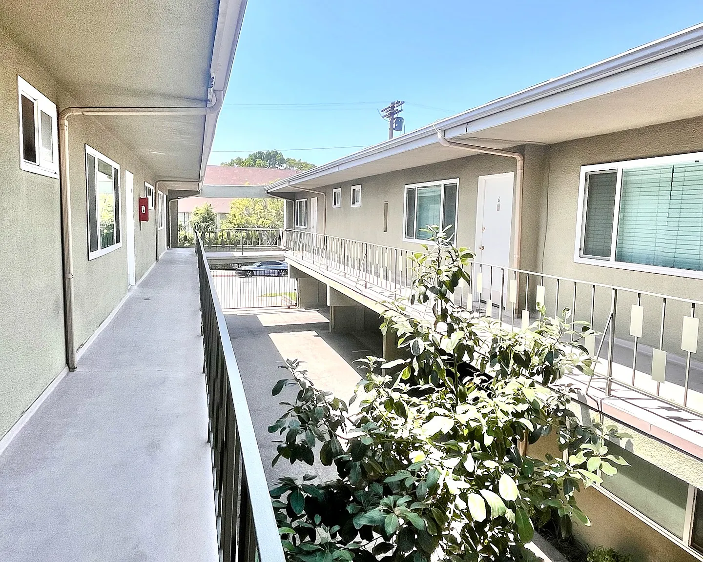 1 bed, $1,825 — Photo 2