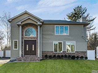 24 Cheshire Ave, Syosset, NY 11791