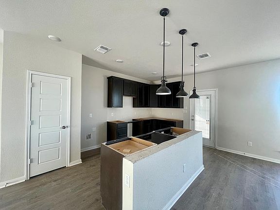 4th image of 5505 Cascade Dr