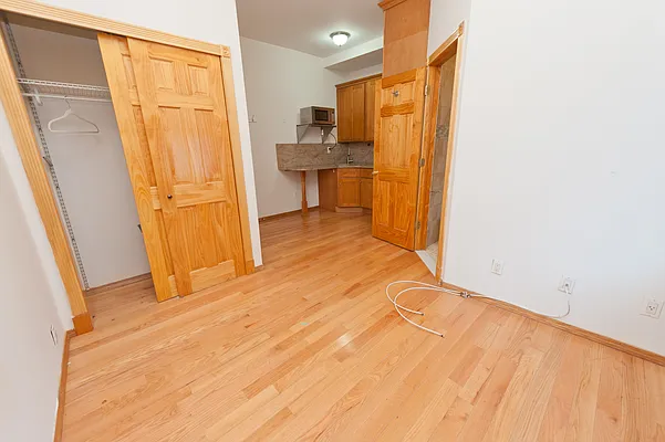 Rented by Compass | media 3