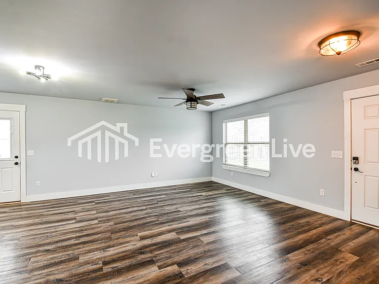 3573 Knox Loop — Photo 3