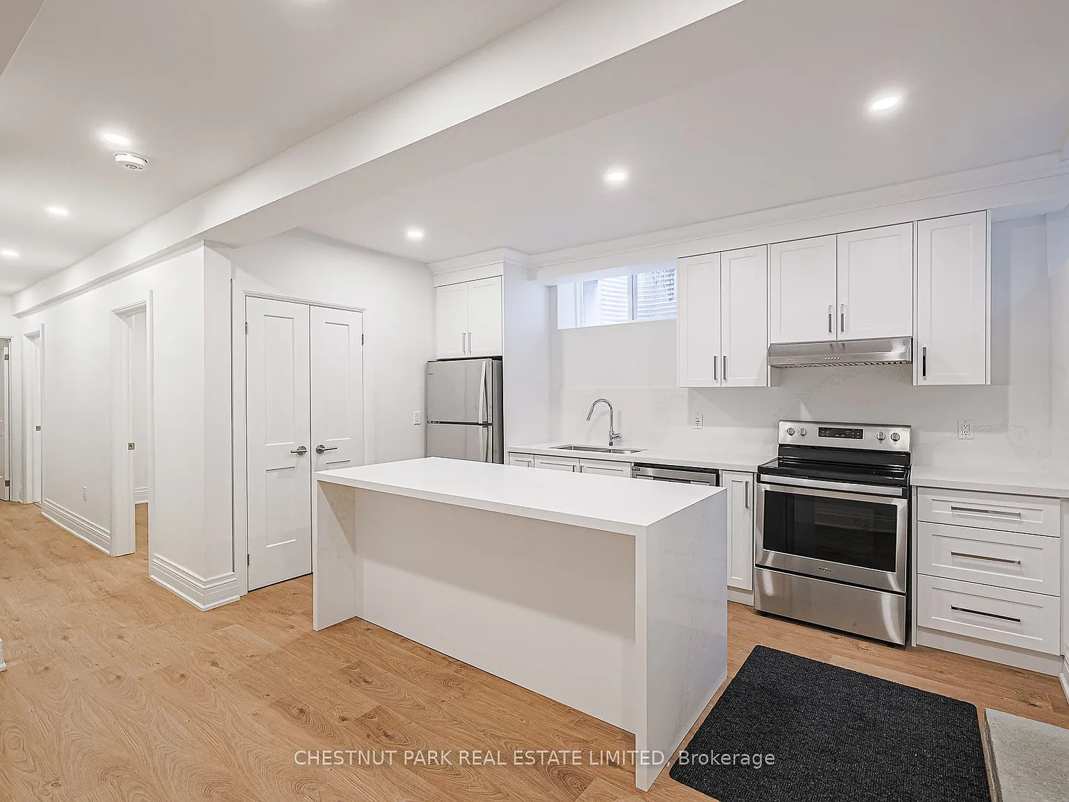 2 bed, $2,400 — Photo 3